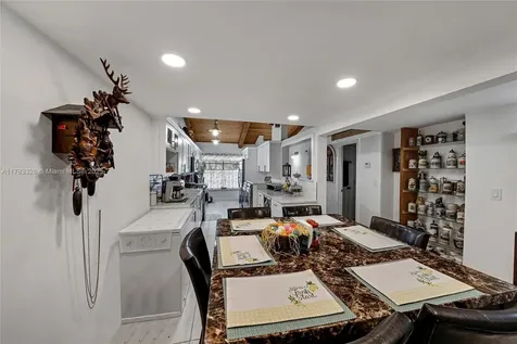 11140 Redwood Avenue Pembroke Pines FL 33026