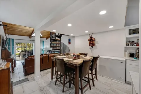 11140 Redwood Avenue Pembroke Pines FL 33026