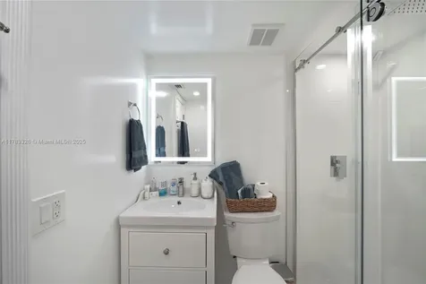 11140 Redwood Avenue Pembroke Pines FL 33026