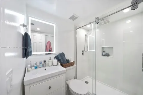 11140 Redwood Avenue Pembroke Pines FL 33026
