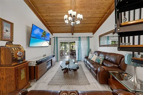 11140 Redwood Avenue Pembroke Pines FL 33026
