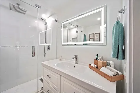 11140 Redwood Avenue Pembroke Pines FL 33026