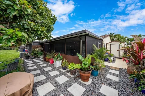11140 Redwood Avenue Pembroke Pines FL 33026