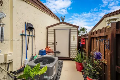 11140 Redwood Avenue Pembroke Pines FL 33026