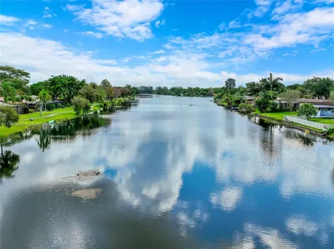 11140 Redwood Avenue Pembroke Pines FL 33026