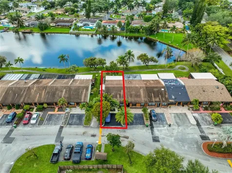 11140 Redwood Avenue Pembroke Pines FL 33026