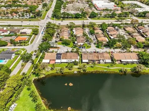 11140 Redwood Avenue Pembroke Pines FL 33026