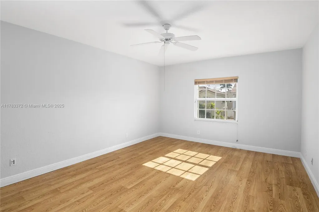 922 NW 127th Avenue Coral Springs FL 33071