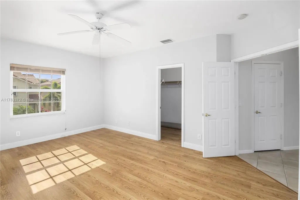 922 NW 127th Avenue Coral Springs FL 33071