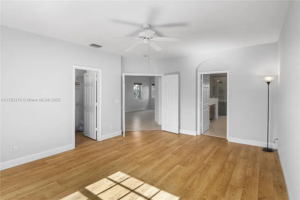 922 NW 127th Avenue Coral Springs FL 33071