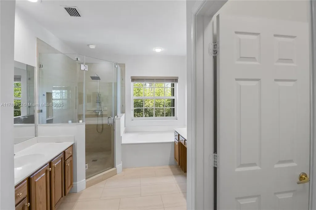 922 NW 127th Avenue Coral Springs FL 33071