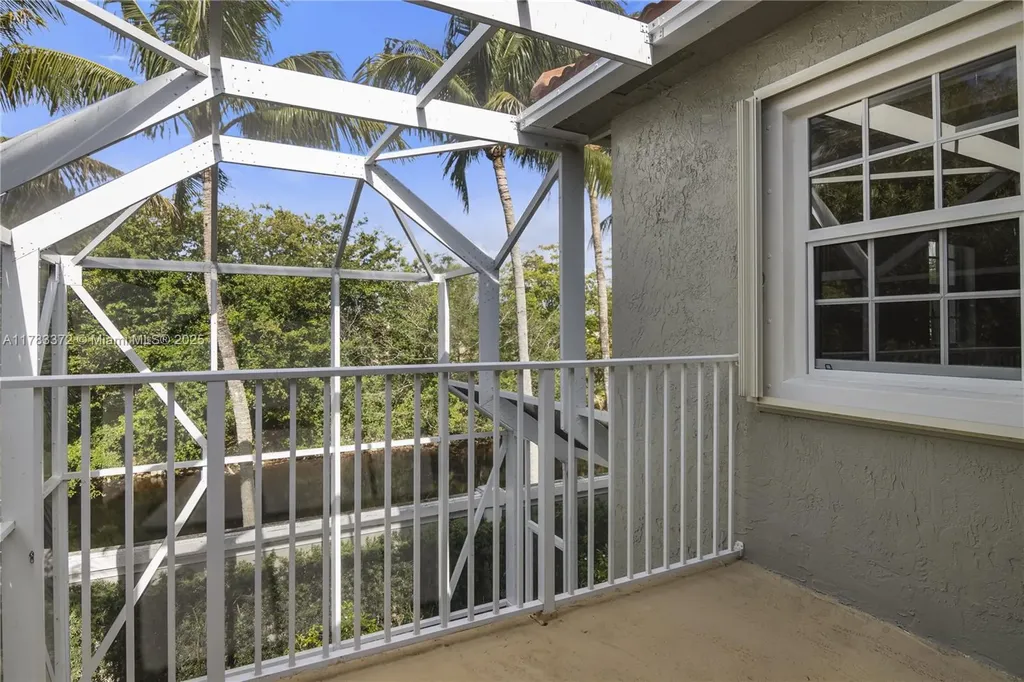 922 NW 127th Avenue Coral Springs FL 33071