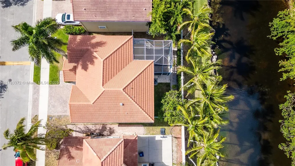 922 NW 127th Avenue Coral Springs FL 33071