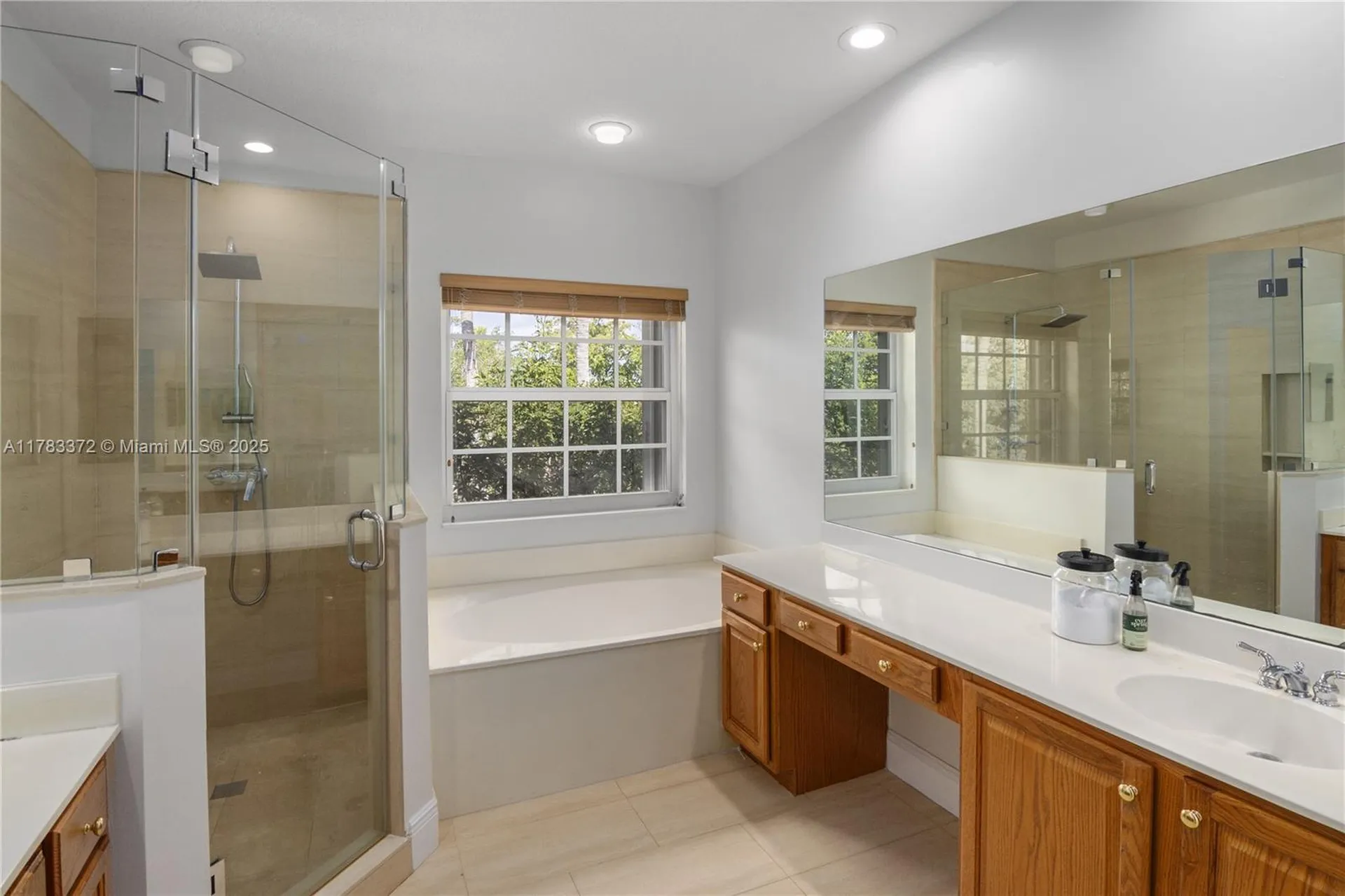 922 NW 127th Avenue Coral Springs FL 33071