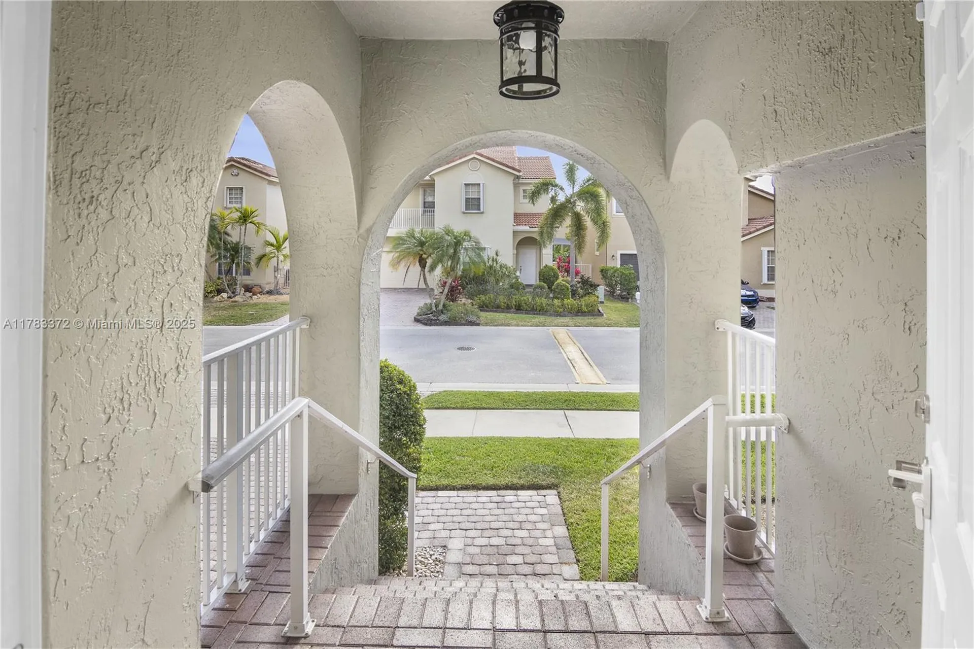 922 NW 127th Avenue Coral Springs FL 33071