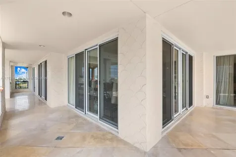 Fisher Island FL 33109
