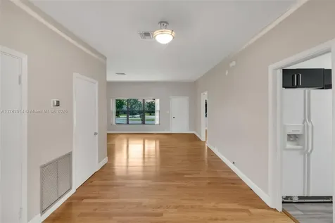 10643 NE 11th Avenue Miami Shores FL 33138