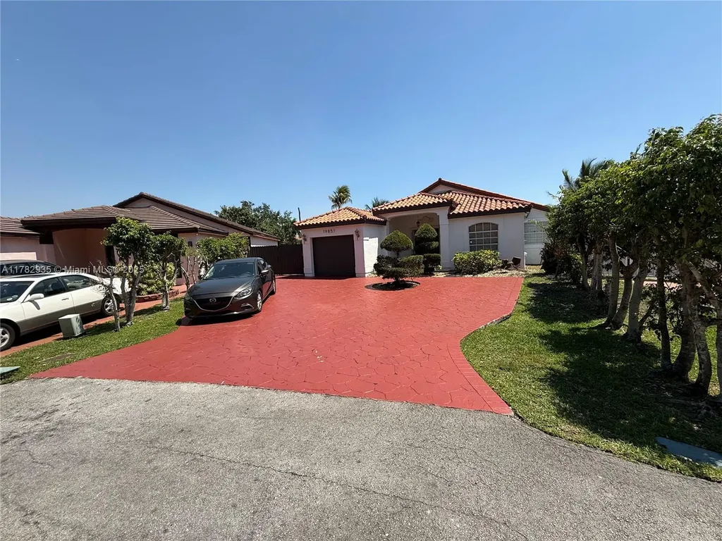 19851 NW 82nd Court Hialeah FL 33015