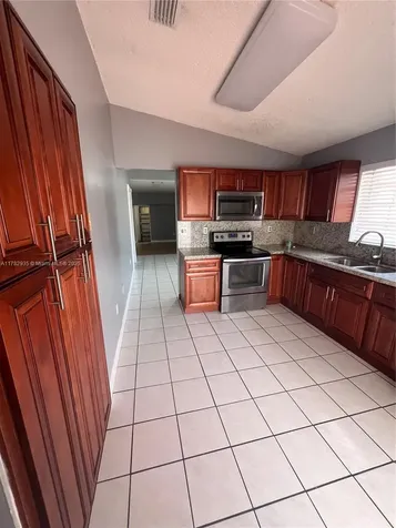 19851 NW 82nd Court Hialeah FL 33015