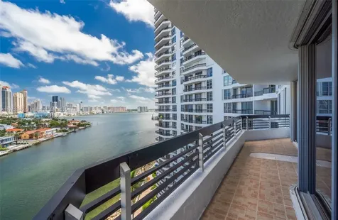 19195 NE 36th Court Aventura FL 33180