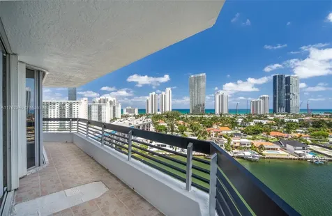 19195 NE 36th Court Aventura FL 33180