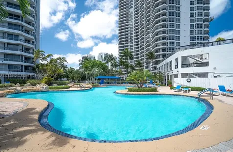 19195 NE 36th Court Aventura FL 33180