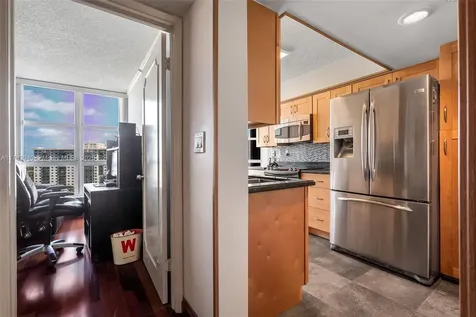 19195 NE 36th Court Aventura FL 33180