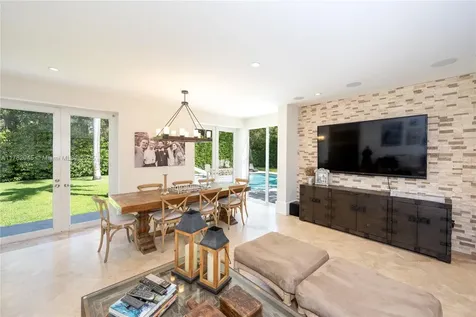 31 Island Drive Key Biscayne FL 33149