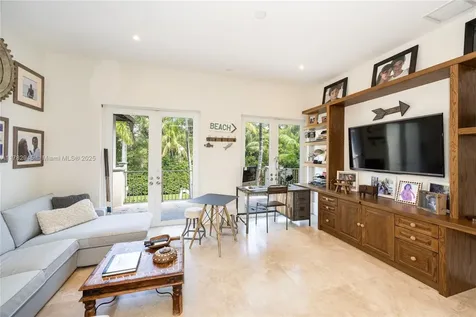 31 Island Drive Key Biscayne FL 33149