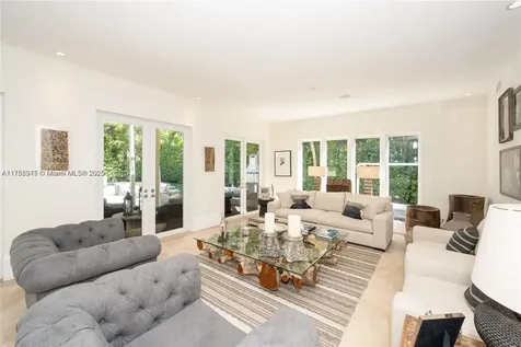 31 Island Drive Key Biscayne FL 33149
