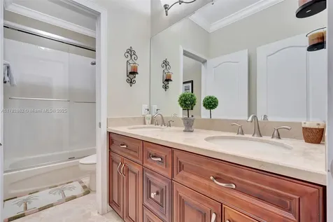 16674 SW 61st Lane Miami FL 33193