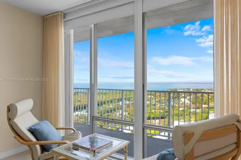 881 Ocean Drive Key Biscayne FL 33149