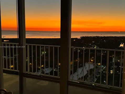 881 Ocean Drive Key Biscayne FL 33149