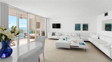 881 Ocean Drive Key Biscayne FL 33149