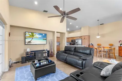 19840 NW 9th Drive Pembroke Pines FL 33029