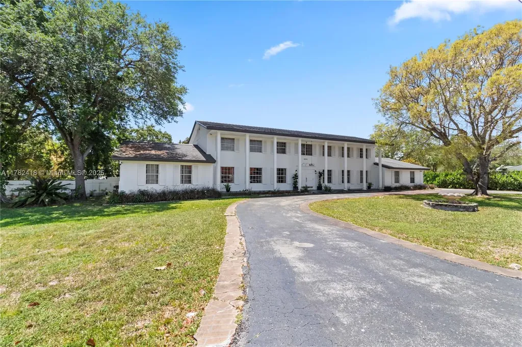8350 SW 98 Th Street Miami FL 33156
