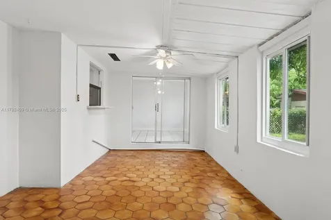 195 NE 164th Street Miami FL 33162
