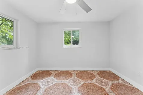 195 NE 164th Street Miami FL 33162