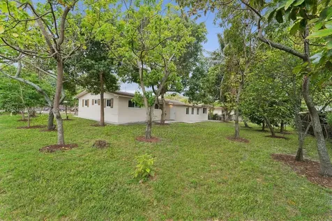 195 NE 164th Street Miami FL 33162