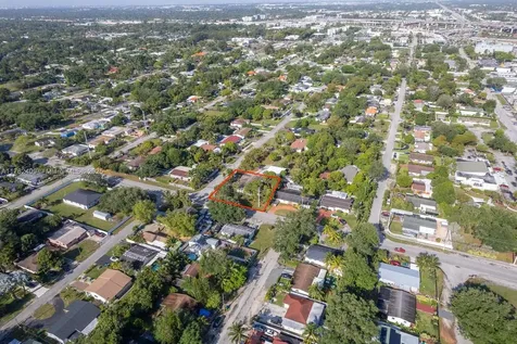 195 NE 164th Street Miami FL 33162