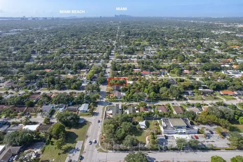 195 NE 164th Street Miami FL 33162