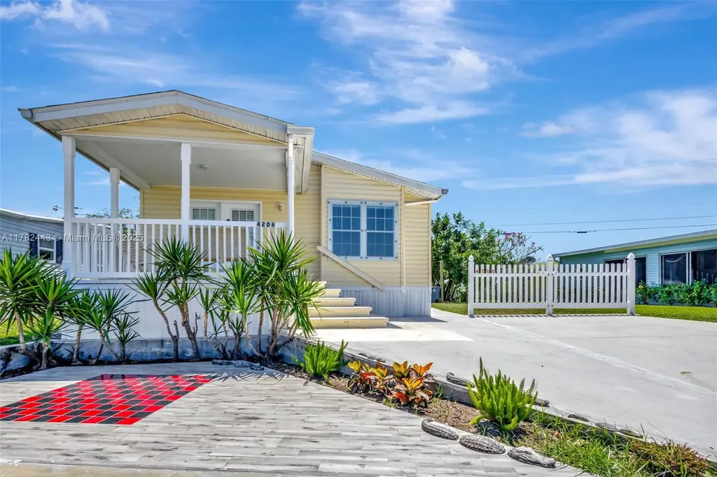 4206 Mocking Bird Drive Boynton Beach FL 33436