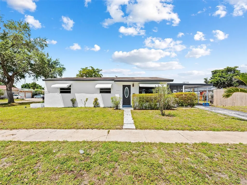 7501 Lincoln Street Hollywood FL 33024