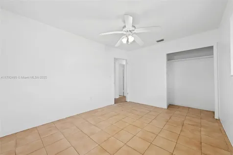 7501 Lincoln Street Hollywood FL 33024