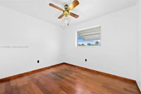 7501 Lincoln Street Hollywood FL 33024
