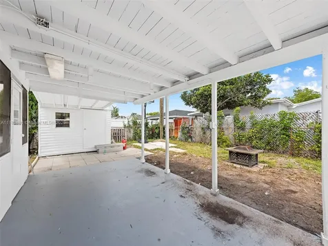 7501 Lincoln Street Hollywood FL 33024