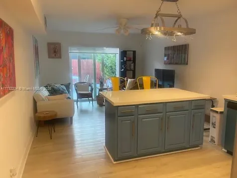 1560 NE 145th Street Miami FL 33161