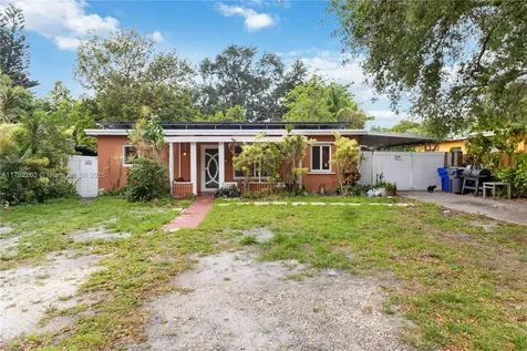 6328 Garfield Street Hollywood FL 33024