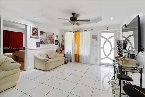 6328 Garfield Street Hollywood FL 33024