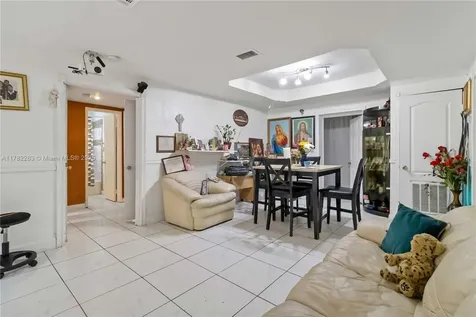 6328 Garfield Street Hollywood FL 33024
